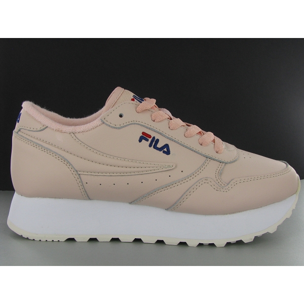 rose fila sneakers